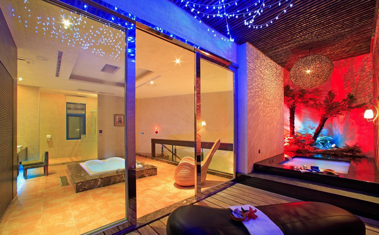 Blue Coast Spa Motel Keelung Buitenkant foto
