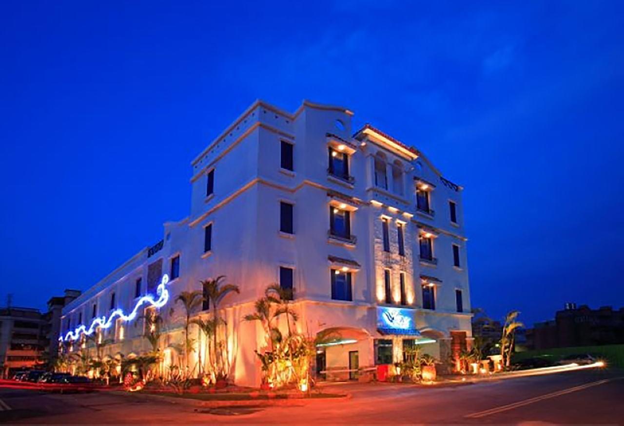 Blue Coast Spa Motel Keelung Buitenkant foto